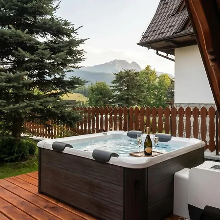 Golden - Panorama - Tatry View&2 Апартаменты *